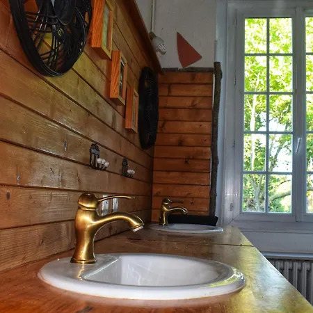 Elegance Perigourdine And 4* Sainte-Sabine-Born