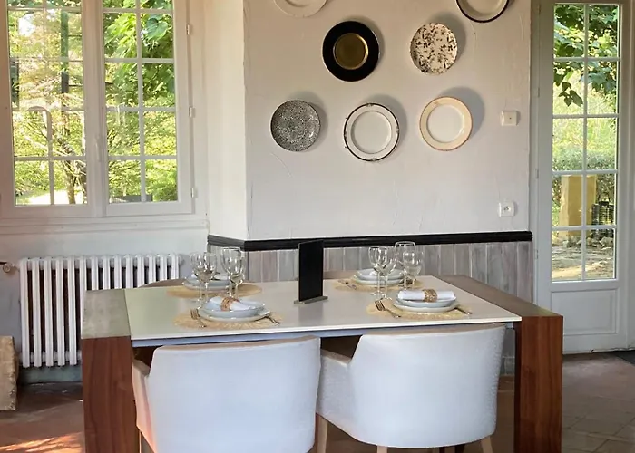 Penzion Elegance Perigourdine And 4*