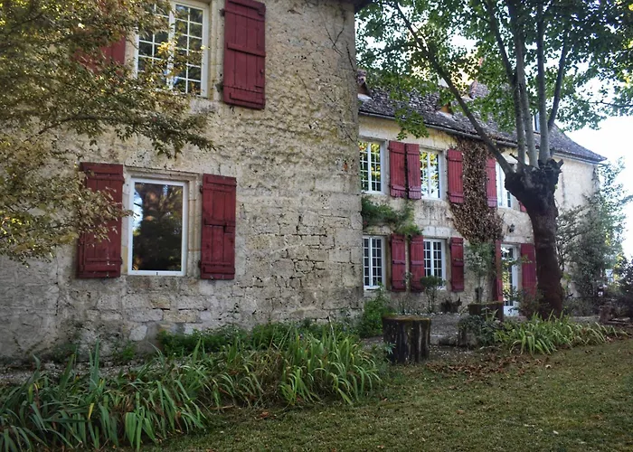 Elegance Perigourdine And Sainte-Sabine-Born